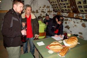 phoca_thumb_l_109 06.02 2011 urh- podolnica ocenjevanje suhih klobas 001 6